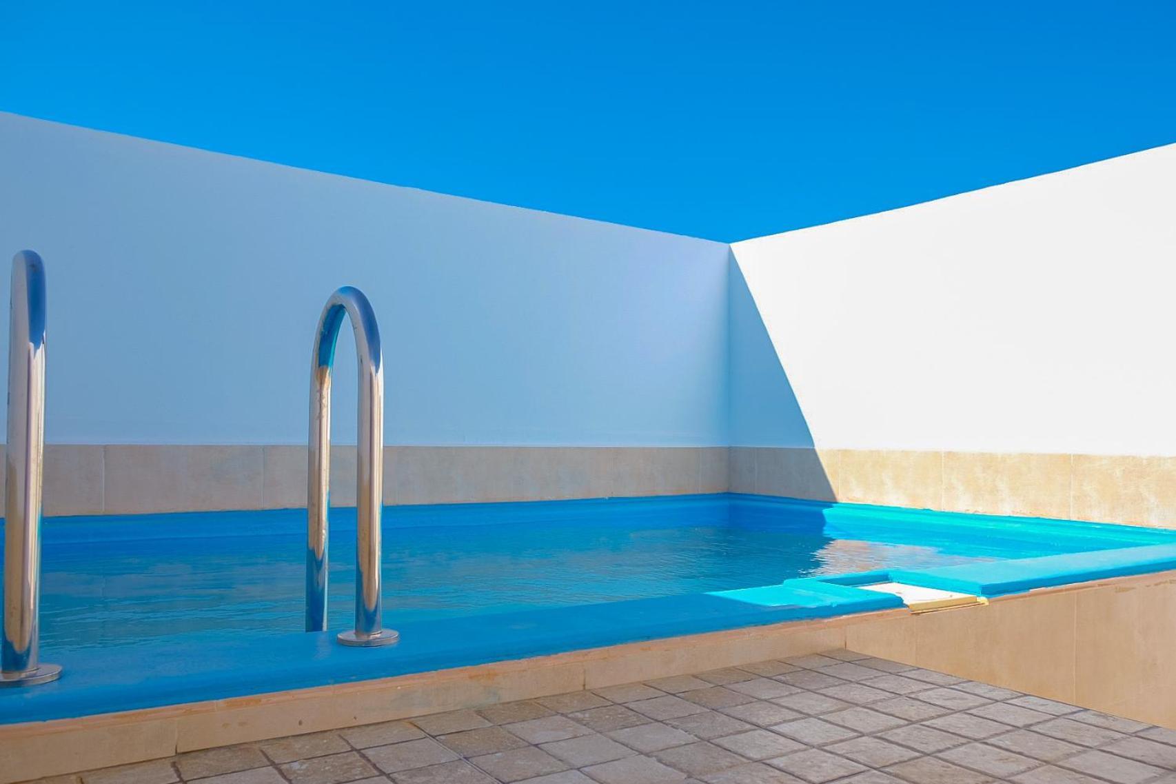Dakhla Oasis *